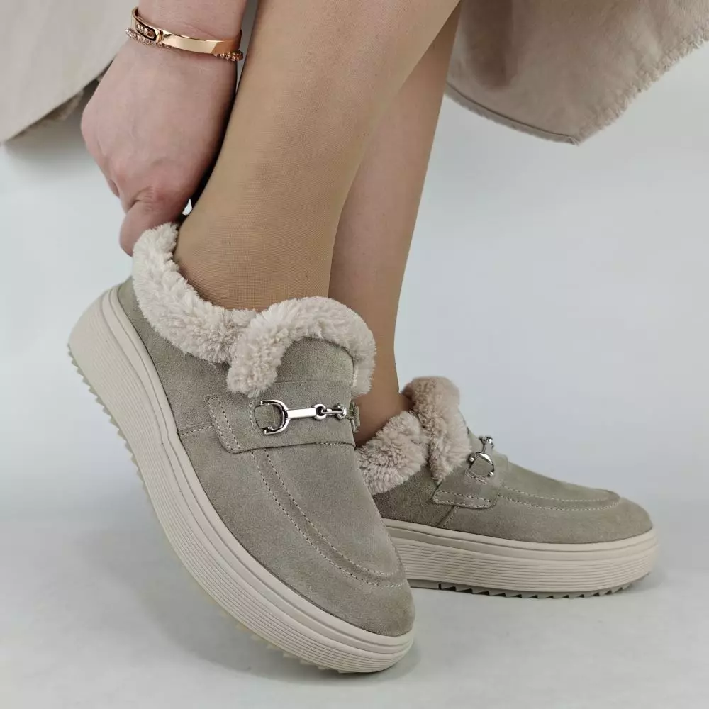 Женские зимние ботинки низкие MYZ 0081 ЛАТТЕ из натуральной замши Latte — изображение 5