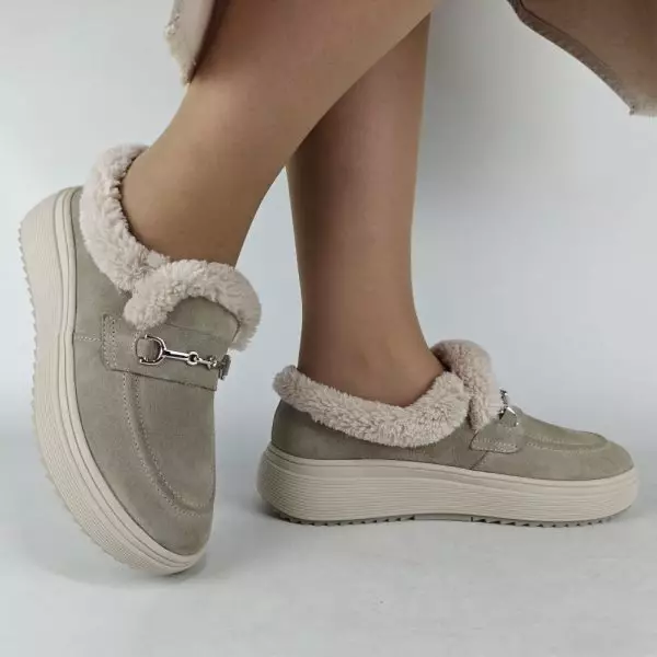 Женские зимние ботинки низкие MYZ 0081 ЛАТТЕ из натуральной замши Latte