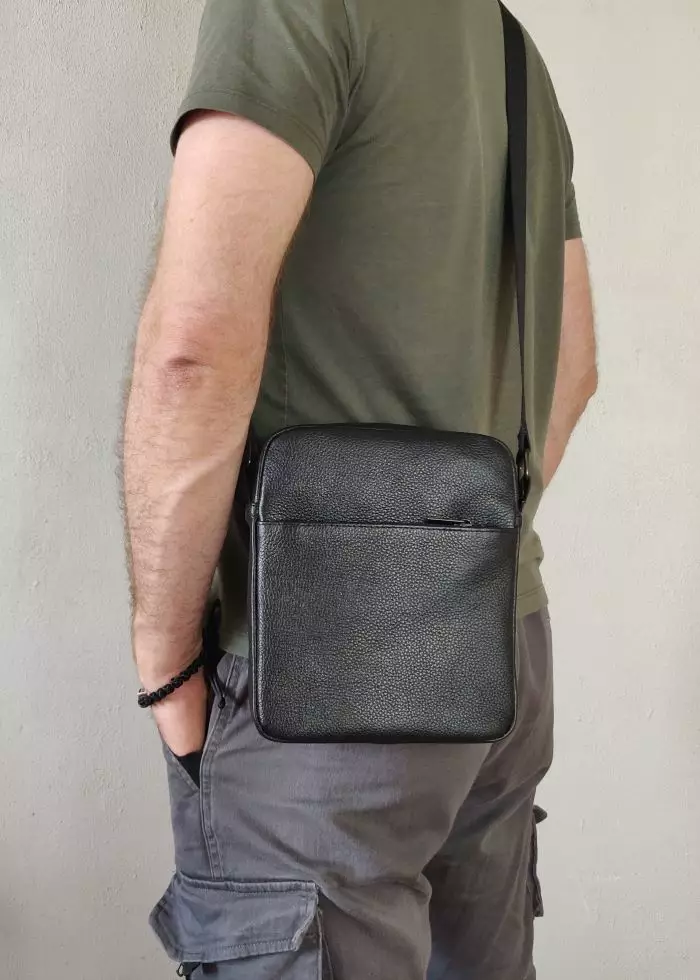 Мужская кожаная сумка из натуральной кожи MYZ NEW YORK через плечо мужская барсетка кросс-боди кожаная сумка-планшет Чоловіча шкіряна сумка з натуральної шкіри через плече чоловіча барсетка крос-боді Нью-Йорк шкіряна сумка-планшет
