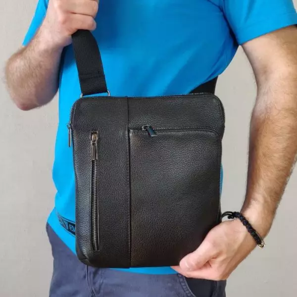 Мужская кожаная сумка из натуральной кожи MYZ LEON через плечо мужская барсетка кросс-боди ЛЕОН кожаная сумка-планшет Чоловіча шкіряна сумка з натуральної шкіри MYZ LEON через плече чоловіча барсетка крос-боді ЛЕОН шкіряна сумка-планшет
