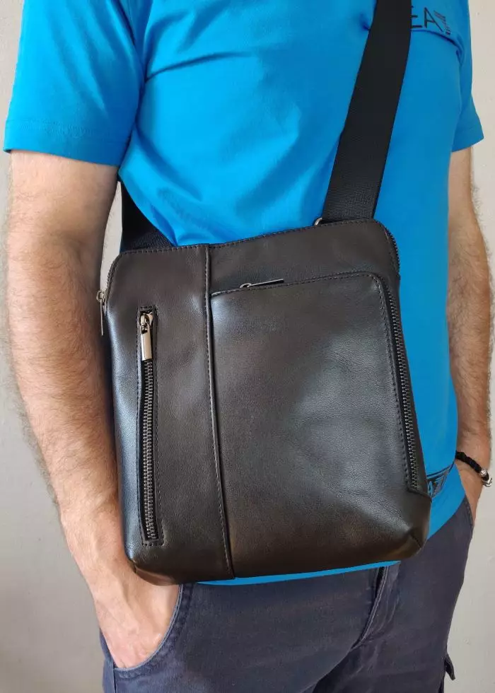 Мужская кожаная сумка из натуральной кожи MYZ LEON через плечо мужская барсетка кросс-боди ЛЕОН кожаная сумка-планшет Чоловіча шкіряна сумка з натуральної шкіри MYZ LEON через плече чоловіча барсетка крос-боді ЛЕОН шкіряна сумка-планшет
